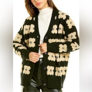 Sadie & Sage Black and Cream Floral Cardigan